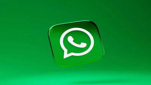 WhatsApp научится генерировать сводки пропущенных сообщений из нескольких чатов одновременно