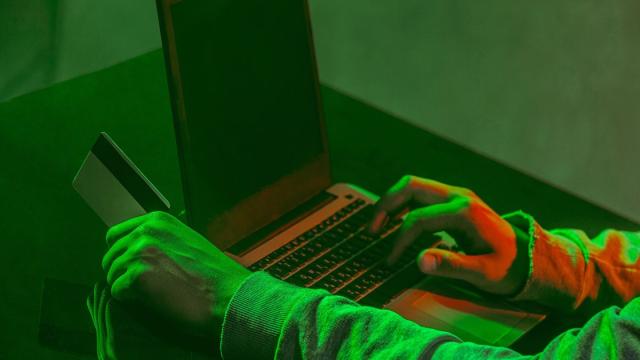 В России будут штрафовать мошенников за использование ИИ