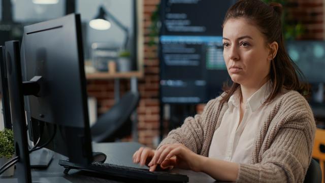 Как убрать водяной знак с фото и видео: рабочие способы и сервисы