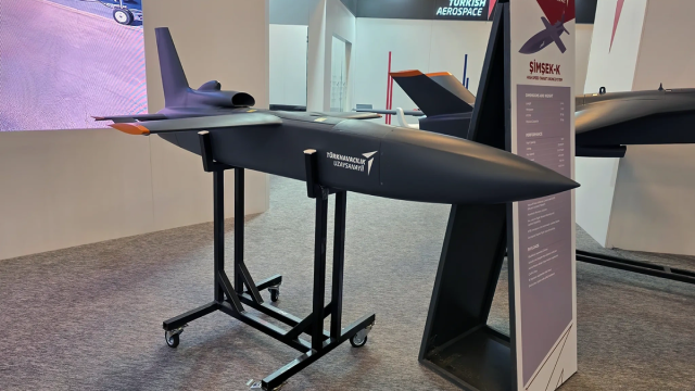 На IDEF 2025 показали новый высокоскоростной беспилотник Simsek-K