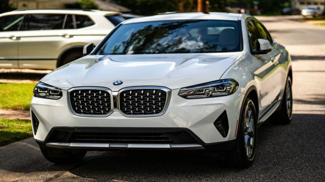 Российские водители нашли идеальную замену BMW и Nissan и с удовольствием пересаживаются на нее