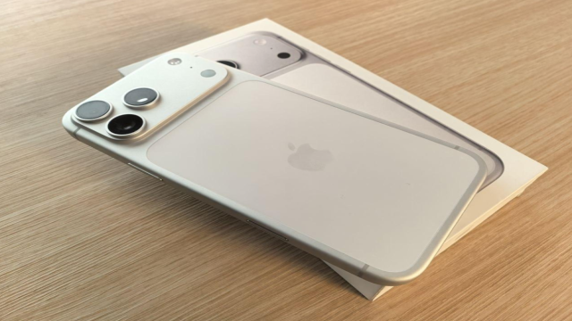 В салонах Билайна появились демонстрационные модели iPhone 17