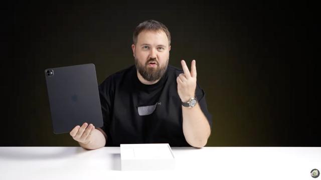Вилсаком снова сделал это: iPad Pro M5 ещё не представили, а он его распаковал