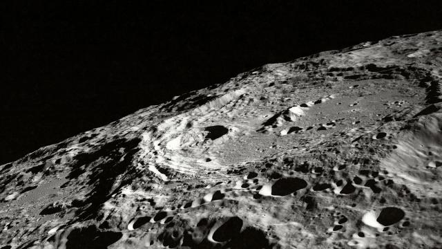 Как выглядит Луна-гигант на едином фото из 280 000 кадров