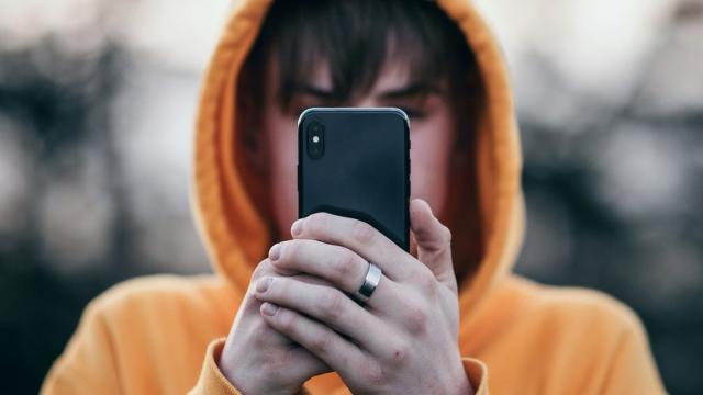 Новая схема развода: как телефонные мошенники играют на страхах школьников