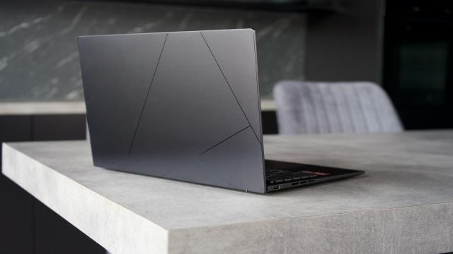 Обзор Asus Zenbook 14 (UM3406K): ультрабук, за который не стыдно