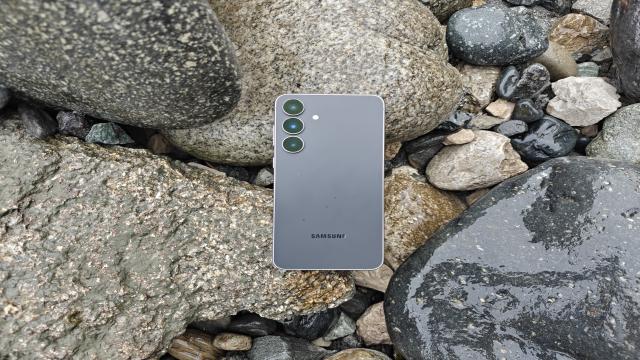 Обзор смартфона Samsung Galaxy S25 FE
