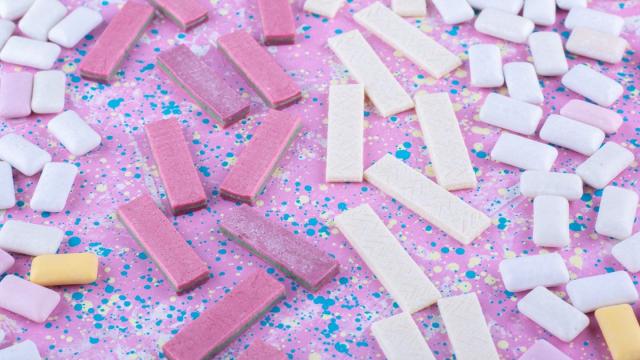 От экспериментальных смесей до массового продукта с мировой популярностью — 177 лет жвачке