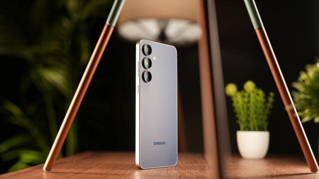 Samsung Galaxy S25 FE: флагманские амбиции и интеллект