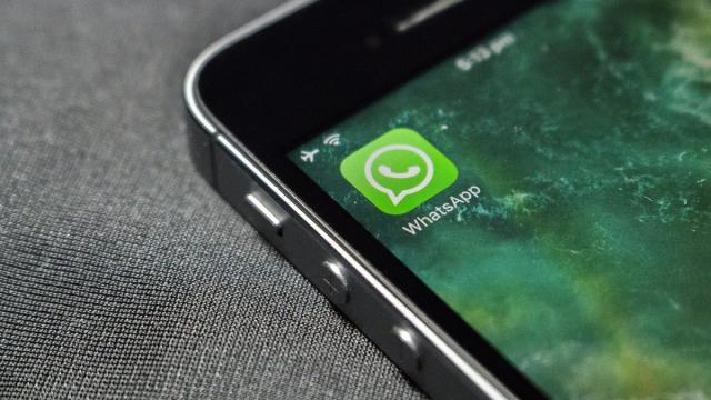 WhatsApp стал лидером в России, а в Госдуме обсуждают реестр лайков иноагентов. Топ новостей 22 сентября