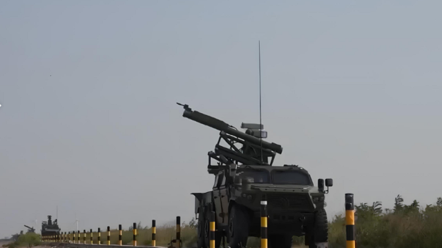 В Китае показали новую мобильную систему ПВО малой дальности