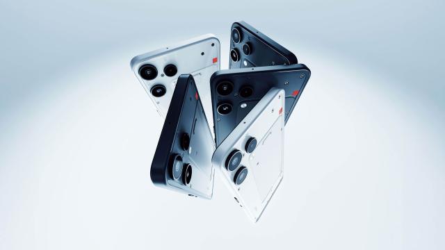 Вышел Nothing Phone (3a) Lite — экстравагантно красивый, но очень дешёвый смартфон