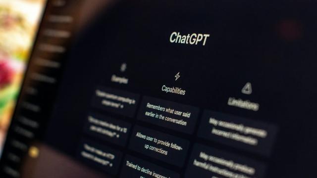 Интерес к ChatGPT на смартфонах стал угасать — пользователи проводят в приложение всё меньше времени