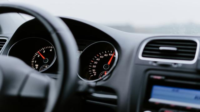 Подсчет цен на авто с новым утильсбором лишает дара речи. Сразу хочется купить Lada Iskra