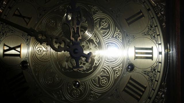 Создание сверхточных оптических часов вышло на новый уровень: что придумали ученые