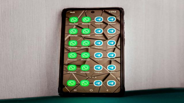 Как в Telegram на Android прикрепить фото или видео после введенного текста