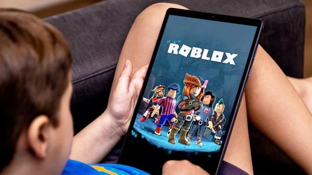 Роскомнадзор увидел в Roblox угрозу детям — на платформе нашли неподобающий контент