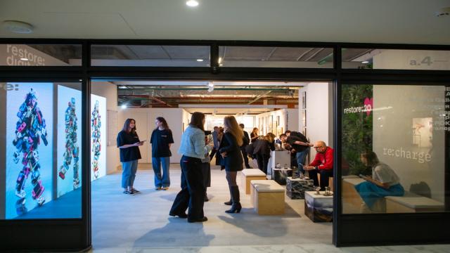 Сеть restore: в коллаборации с цифровым художником Аристархом Чернышевым представили проект «Человек цифровой»