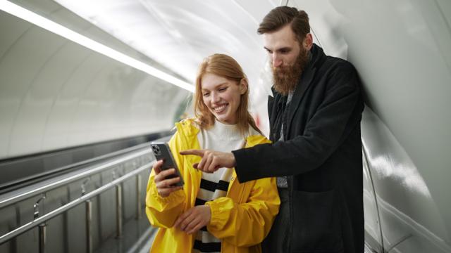 Смотреть в чужой смартфон стало опасно — можно угодить в тюрьму