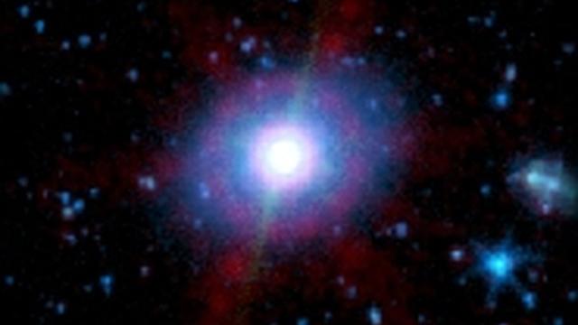 В линзообразной галактике обнаружили «утечка газа»