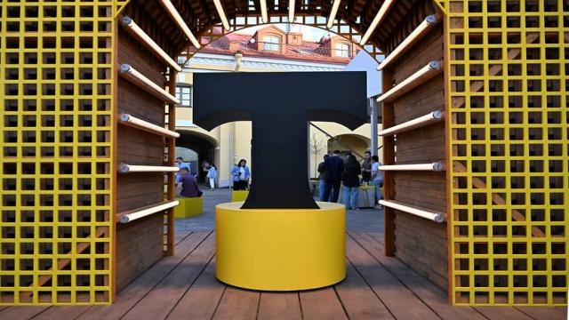 Владельцы «Т-Банка» купили долю в «Селектеле» за 16 млрд руб.