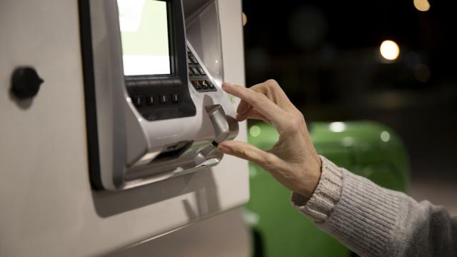 Во всех банкоматах страны появится очень полезная и удобная возможность