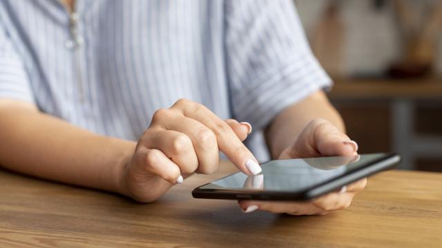 Заплати или сотрем смартфон: у пользователей Android начали вымогать деньги через вирус