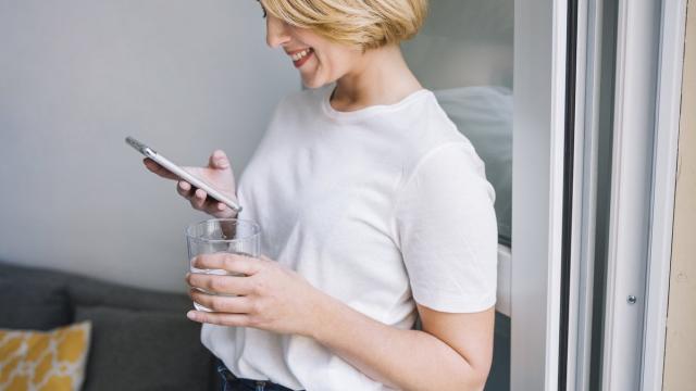 На «Авито» запустили тестирование ИИ-ассистентов: подробности