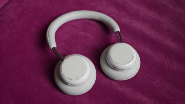 Обзор CMF Headphone Pro: отличные бюджетные наушники с мощным басом