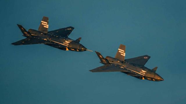 Турецкие беспилотники совершили первый в мире автономный групповой полет