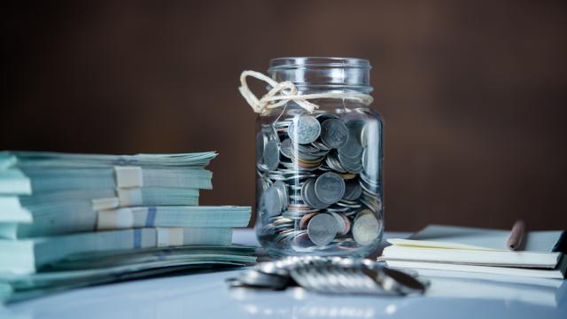 Центробанк снизил ключевую ставку. Как это скажется на гражданах и экономике страны?