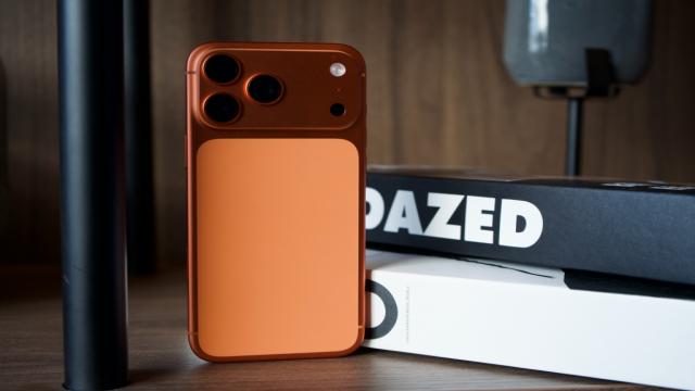 Эксперт: на все iPhone в России введут квазиналог. Смартфоны подорожают даже на сером рынке