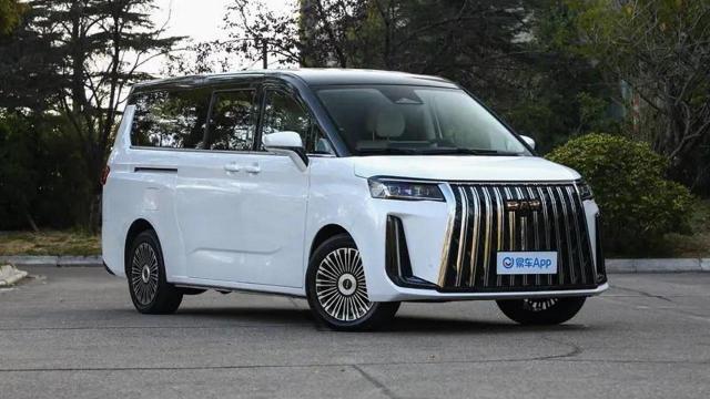 Эта идеальная замена Mercedes Vito только представлена и уже едет в Россию