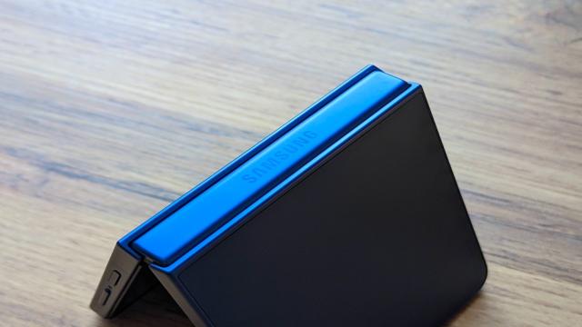 iPhone Fold еще не вышел, но Samsung уже готовит его копию под своим брендом