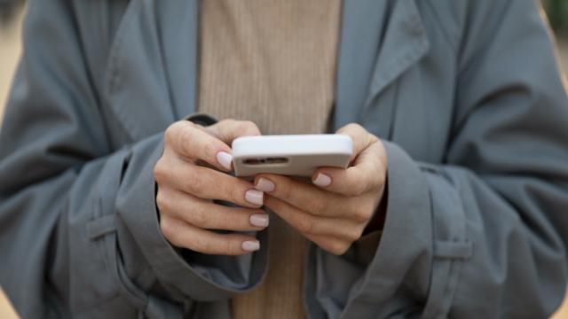 WhatsApp начал массово сбоить в России. Это начало тотальной блокировки?