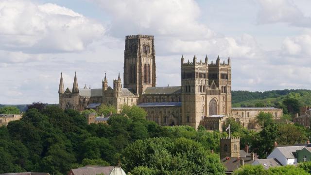 Как средневековые монахи согревались зимой: ответ историка