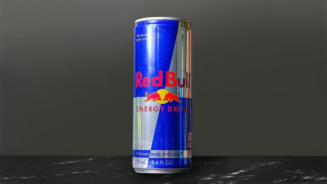 Представлен мини-компьютер в виде банки Red Bull