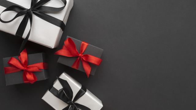 Принимать подарки на 23 февраля и 8 марта стало очень опасно