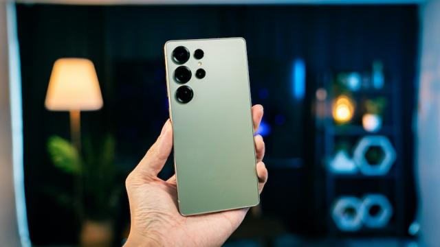 Samsung поднимает цены на смартфоны Galaxy. Разница очень существенная