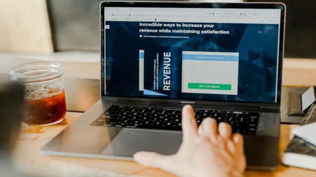 ИИ-приложения лучше монетизируются на ранних этапах эксплуатации, но быстрее теряют клиентов