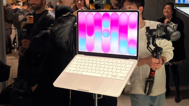 «Лучший за свои деньги»: вышли первые обзоры MacBook Neo