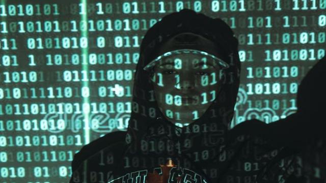 Мошенники с ИИ зарабатывают до 4,5 раза больше обычных, сообщили в Интерполе