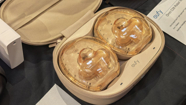 На MWC 2026 показали eufy Wearable Breast Pump S2 Pro: умный молокоотсос с подогревом