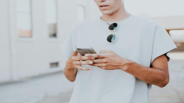 Пятая часть австралийских подростков сохранила доступ к социальным сетям после их официального запрета