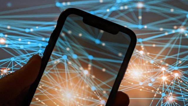 Стало известно, как именно новый российский закон зарегулирует нейросети