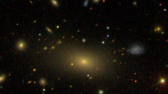 Космический миксер: астрономы изучили распределение металлов в соседней группе галактик