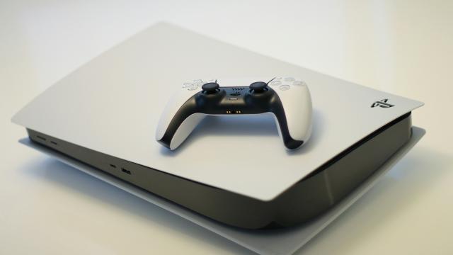 На PS4 и PS5 введена ежемесячная проверка лицензий игр