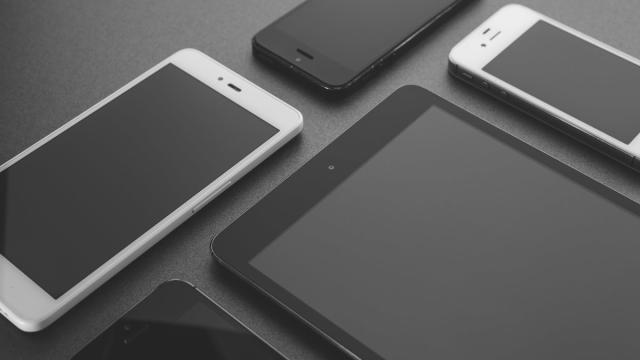 Пользователи ломают голову над задачей про смартфоны