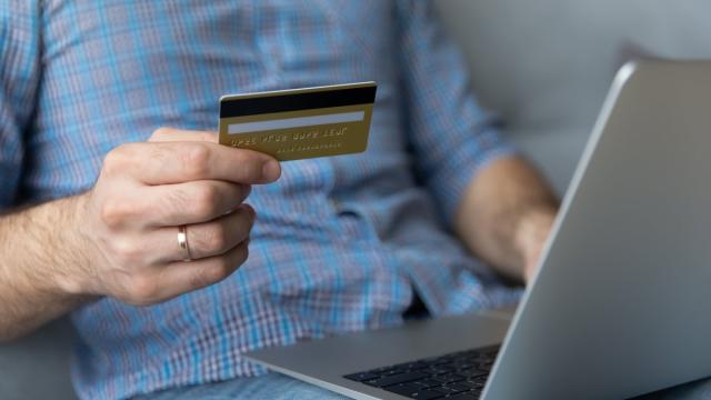 Специалист рассказал, как семье не разориться на подписках