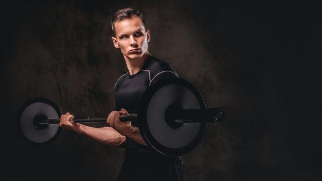 Штанга против старения мозга: раскрыт удивительный эффект силовых тренировок